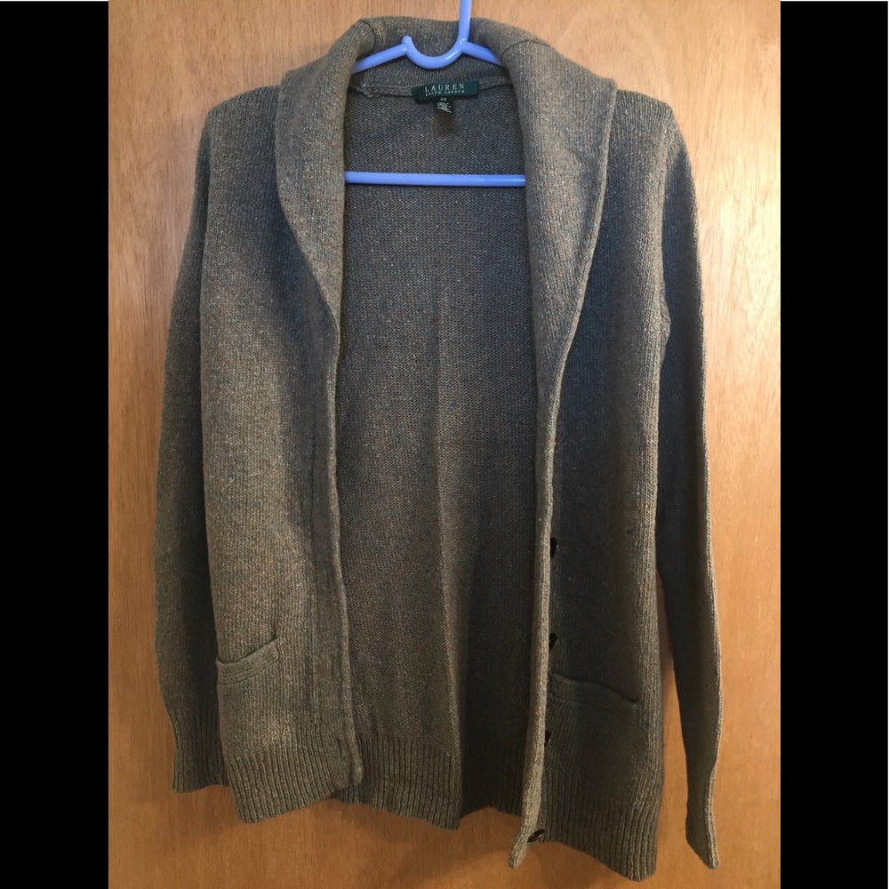 HUGE SALE!! EUC Ralph Lauren button down sweater